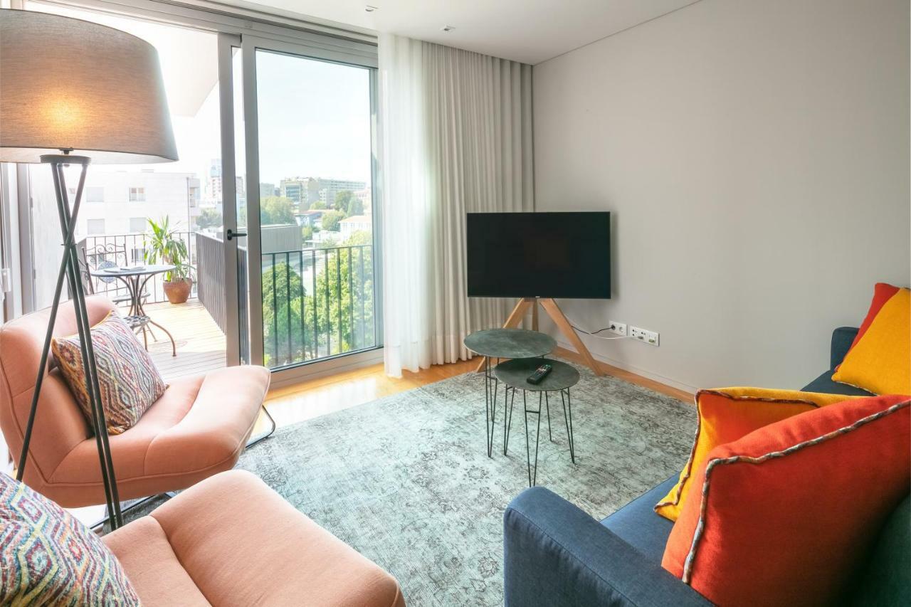 Porto Insight Apartment Cedofeita- Balcony & Parking المظهر الخارجي الصورة