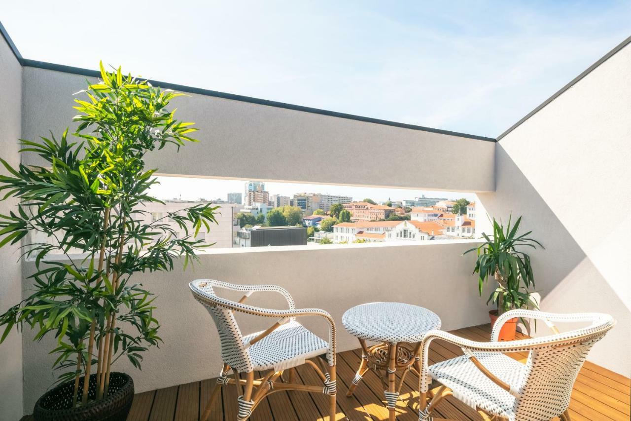 Porto Insight Apartment Cedofeita- Balcony & Parking المظهر الخارجي الصورة